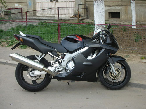 honda-cbr-600-f4.jpg